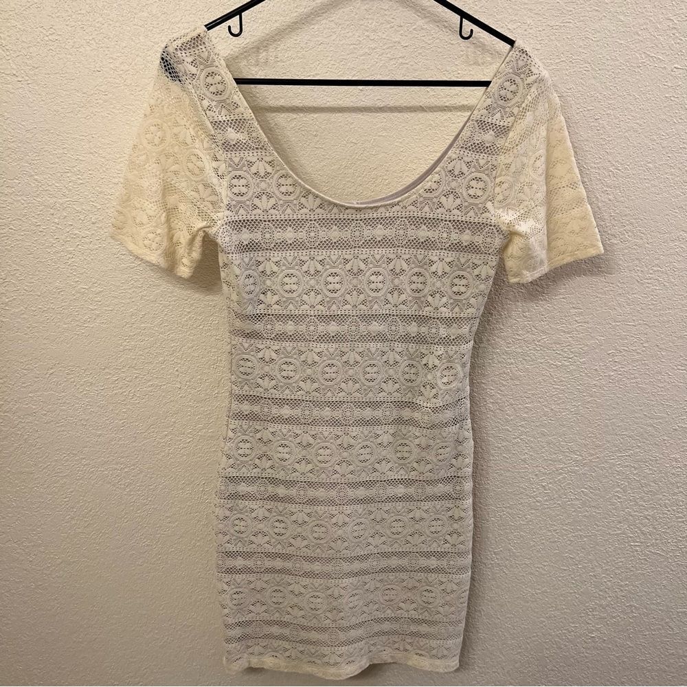 Abercrombie & Fitch White Lace Short Sleeve Dress Size Médium